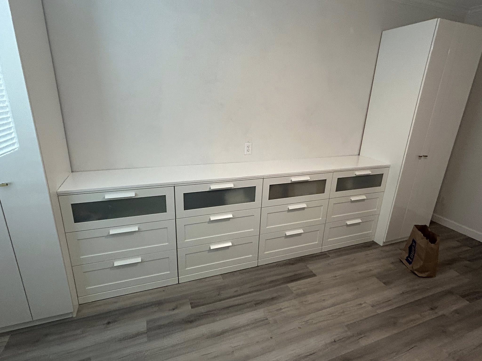 Finished closet built-ins